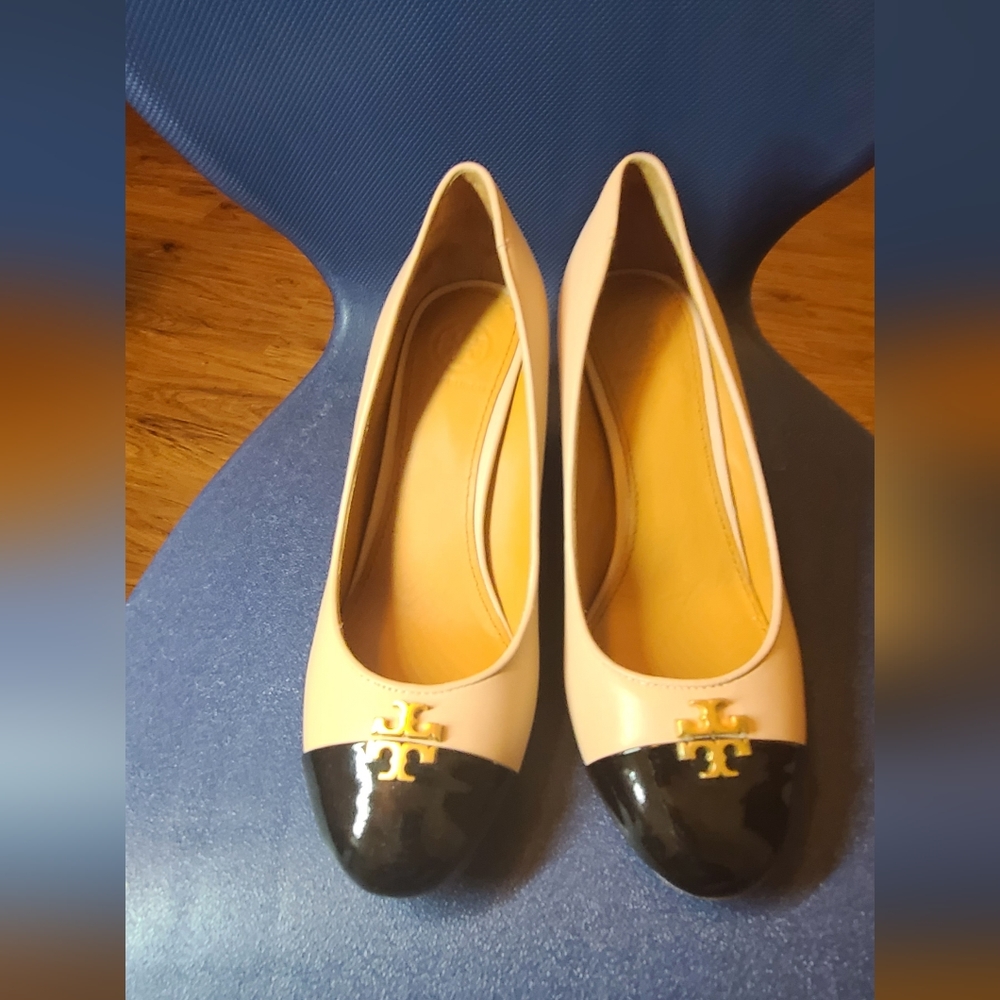 Tory Burch everly 85mm closed toe cap wedge